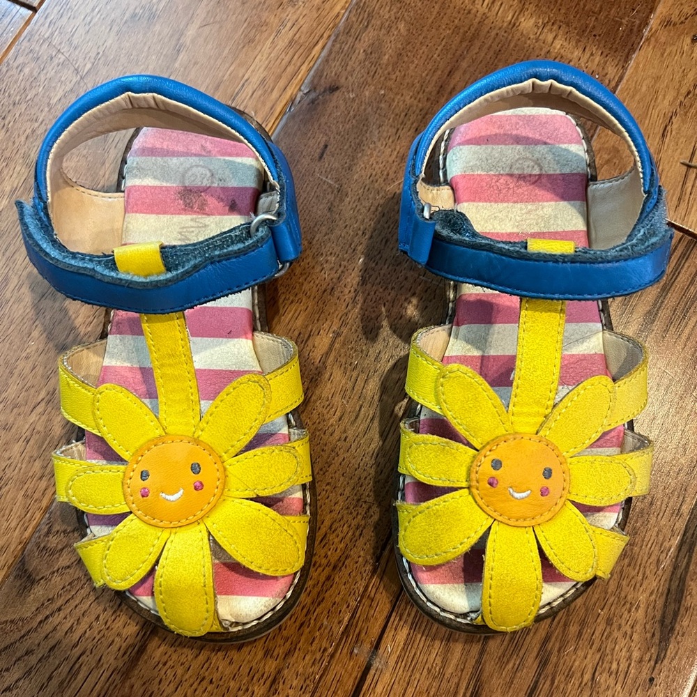 Mini Boden Sunshine Sandals